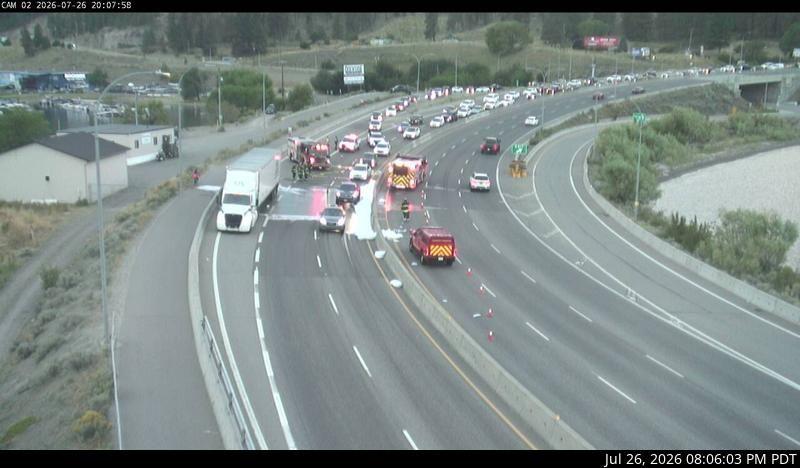 Kelowna Bridge Accident Today – Crash Causes Major Delays Near William R. Bennett Bridge