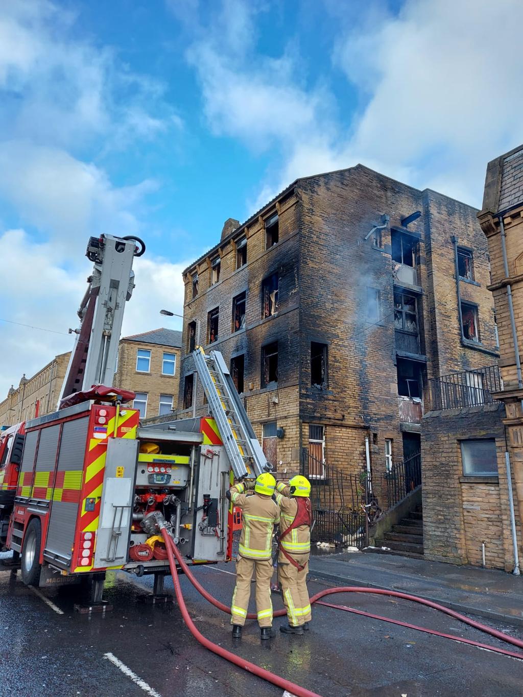 **Leeds Fire Today – Emergency Crews Respond to Reported Incident in West Yorkshire** Emergency services responded to reports of a fire in Leeds, West Yorkshire, on August 5, 2026, with firefighters quickly attending the scene to assess and contain the situation. Crews from West Yorkshire Fire and Rescue Service were dispatched after receiving reports of a fire in the area. Upon arrival, firefighters began immediate response efforts, working to control the incident, protect nearby properties, and ensure public safety. As part of the coordinated emergency response, crews carried out safety checks and assessed the extent of the fire. Their primary focus remained on bringing the situation under control while minimizing any potential risks to residents and surrounding buildings. Additional emergency personnel were also present to support operations. At this time, details regarding the cause of the fire and the extent of any damage have not been confirmed. Fire investigation teams are expected to examine the scene to determine how the incident began and whether any contributing factors were involved. The presence of emergency vehicles and crews drew attention from local residents, highlighting the seriousness of the response. Authorities have advised members of the public to avoid affected areas, follow official guidance, and refrain from sharing unverified information while investigations are ongoing. There have been no confirmed reports of injuries as of now. Further updates are expected to be released by authorities as more information becomes available. This incident underscores the critical role of emergency responders in safeguarding communities. Their swift and professional actions continue to help manage potentially dangerous situations and protect lives and property. More details will be shared as officials provide confirmed updates.