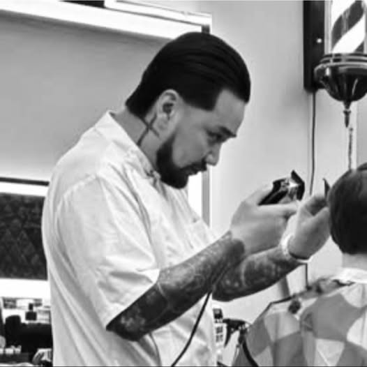 Tuan The Barber, Death, Accident - Barber shop in Tillsonburg, Canada Died In Motorcycle Crash